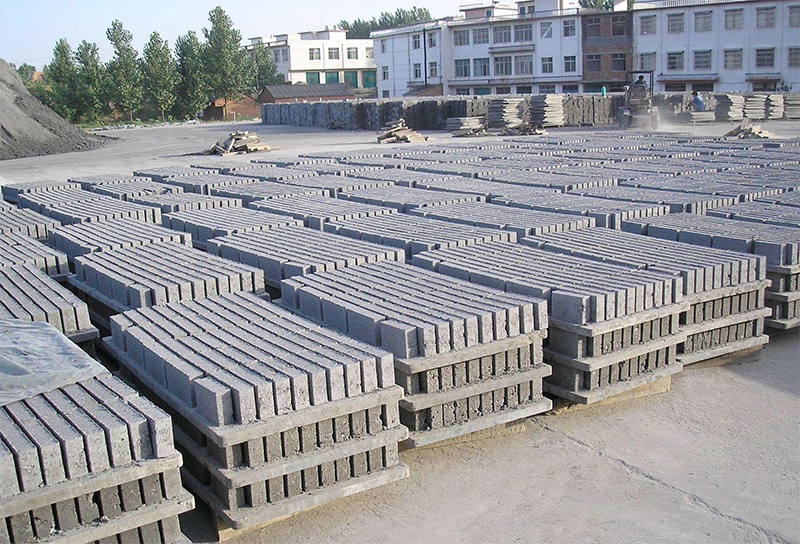 <a href=http://www.zz1018.com.cn/ target=_blank class=infotextkey>空心磚托板</a>廠家